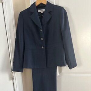 Women's Pant Suit Lesuit 6P Navy Blue Lined Business